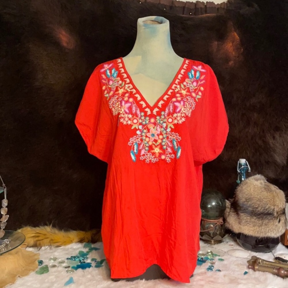 Solitaire coral floral stitched v neck blouse